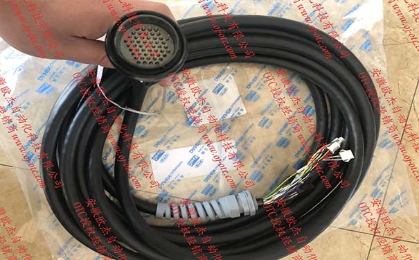 OTC機(jī)器人示教器8米電纜L9241F00 OTC機(jī)器人示教器8米電纜L9241F00